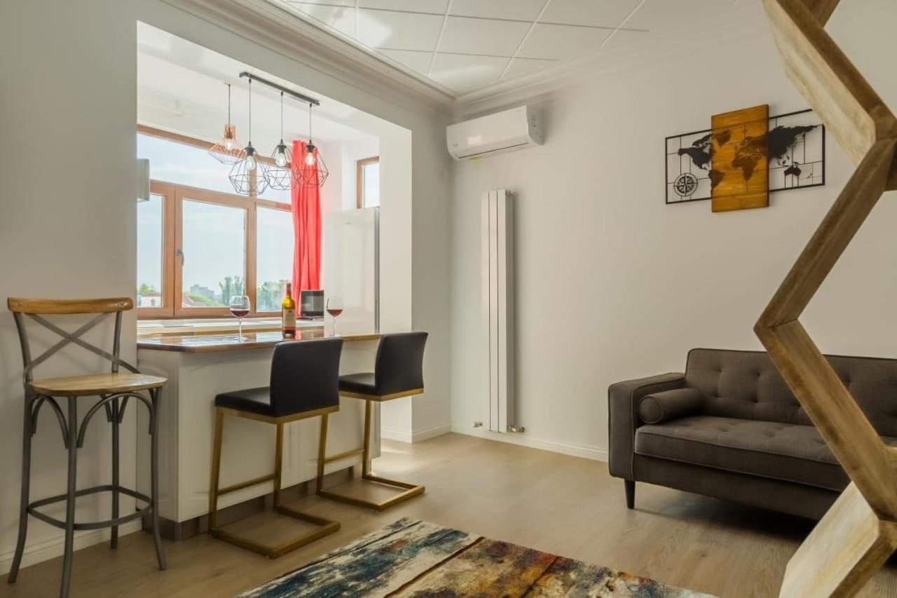 Inova Central Apartment Bucarest Extérieur photo