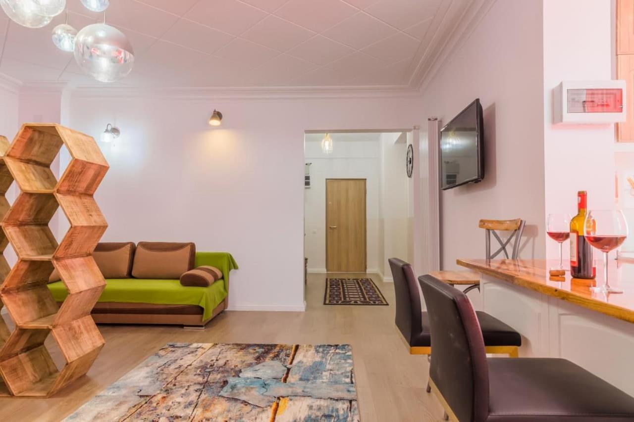 Inova Central Apartment Bucarest Extérieur photo