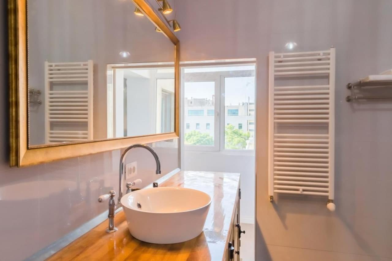 Inova Central Apartment Bucarest Extérieur photo